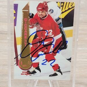 Dino Ciccarelli Signed Detroit Red Wings Hockey Card 1994 Pinnacle Autograph